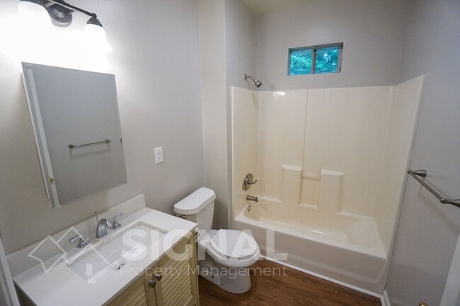 Building Photo - 7109 2nd Ave S
