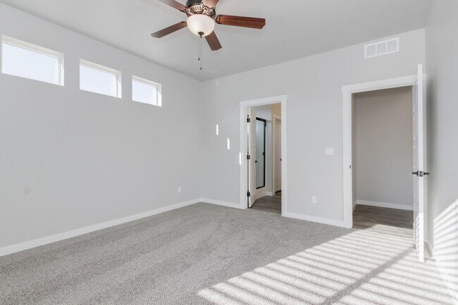 Building Photo - Newer Construction with High End Finishes _ Large 3 Car Garage!!