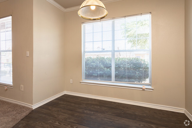 3BR,2BA - 1304SF C1 TOWNHOME - DINING ROOM - Park Vista Townhomes