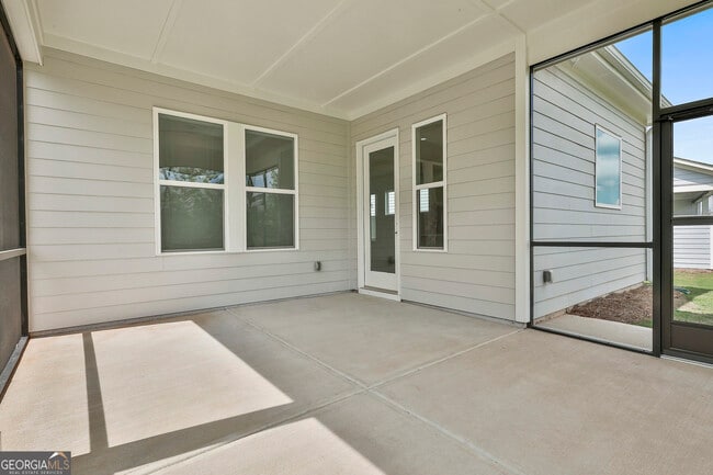 Building Photo - 15 Club Cresswind Dr