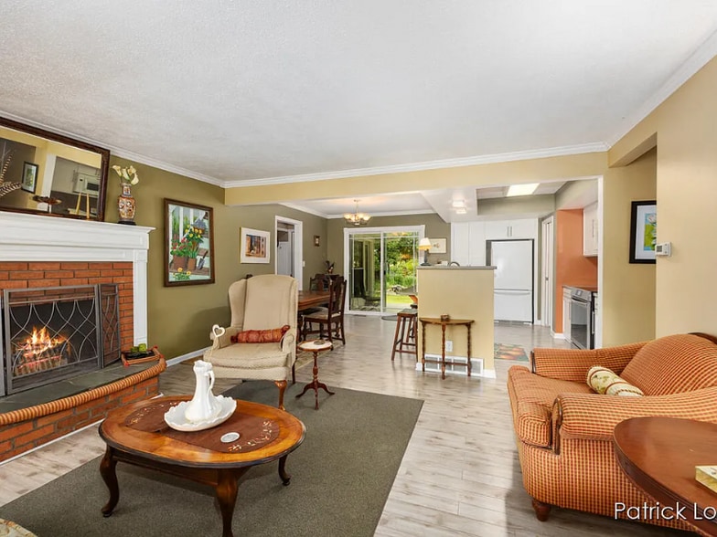 Building Photo - 583 Kingsbury St NW