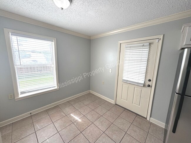 Building Photo - 2BR/2.5BA FOR RENT