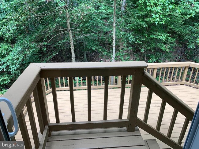 Building Photo - 2002 Admiral Dr