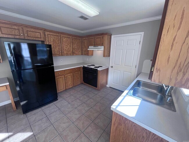 Building Photo - 54 W Plaza Blvd