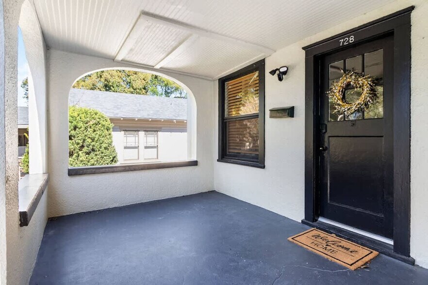 Building Photo - 728 Johnson Ave