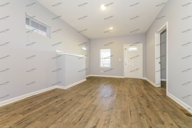 Building Photo - 3911 Bellefontaine Ave