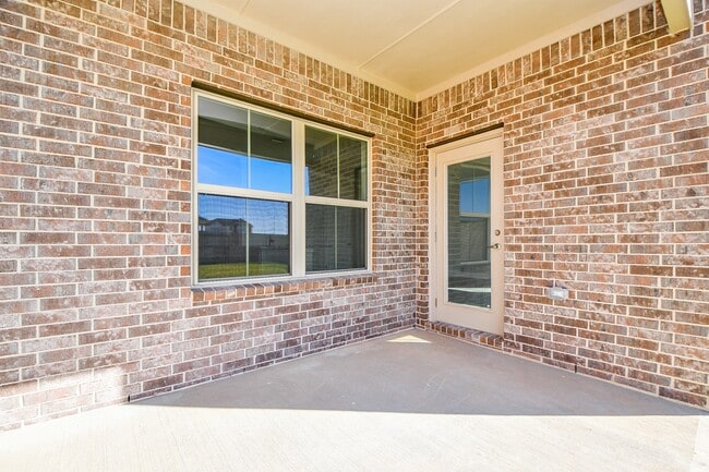 Building Photo - 423 Long Beach Bay Dr