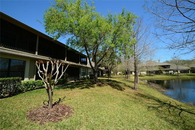 Building Photo - 706 Cobblestone Dr