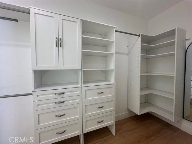 Building Photo - 204 N Willow Ave