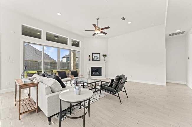 Building Photo - 9606 Pink Blossom Ct