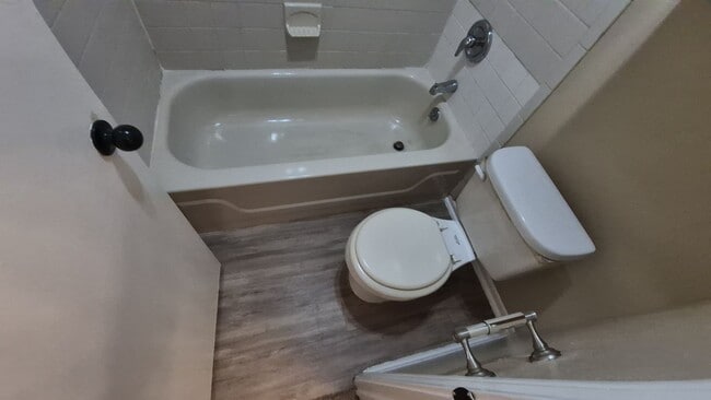 Building Photo - 6314 Cambridge Dr