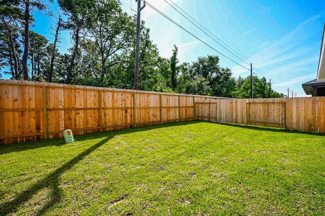Building Photo - 16738 Paintbrush Holw Ln