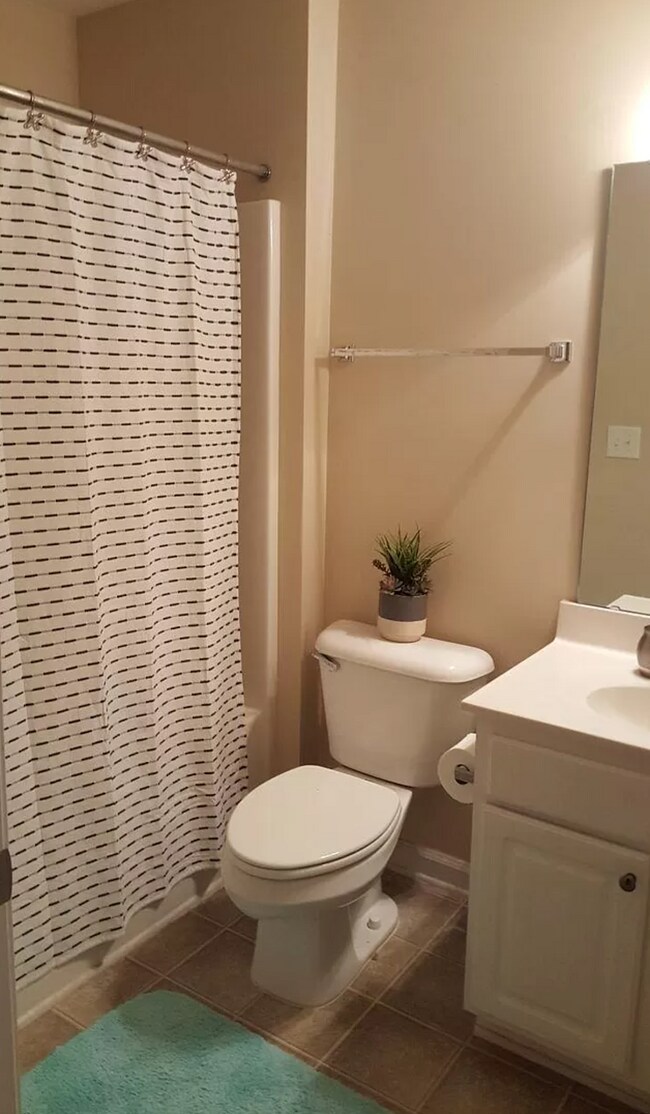 Building Photo - 919 Shining Wire Way