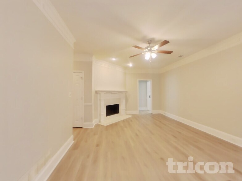 Building Photo - 4740 Julian Way
