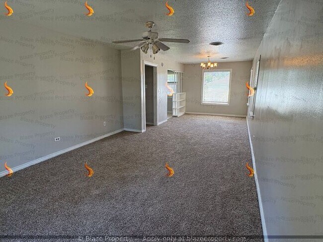Building Photo - For Rent: 2 Bed | 1 Bath Home