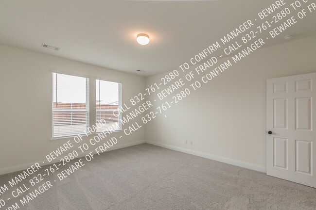 Building Photo - 346 Boroughbridge Dr