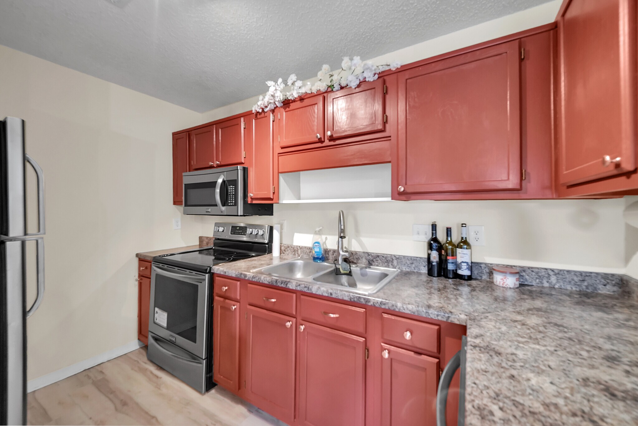 Building Photo - 1725 Grand Bay Dr