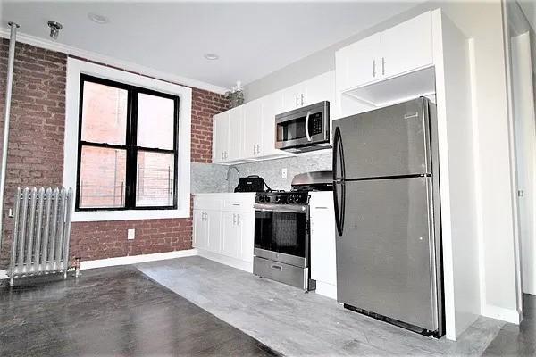 Primary Photo - 3 bedroom in Bronx NY 10468