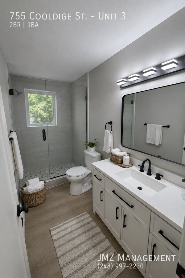 Building Photo - 755 Cooldige St.-Unit 3