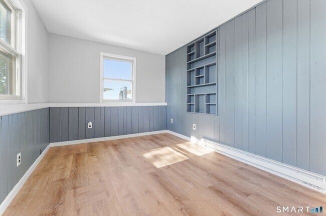 Building Photo - 13 Wood Ct