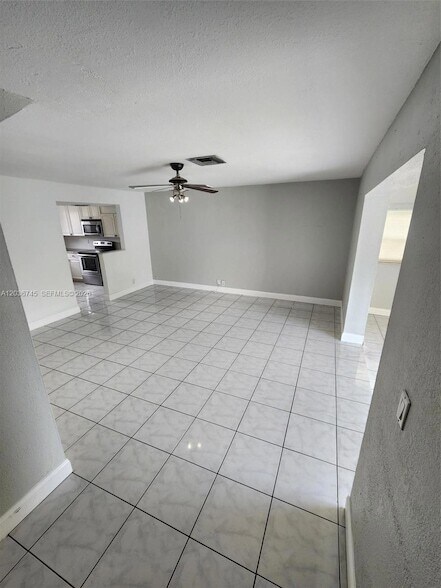 Building Photo - 7966 SW 7th Ct