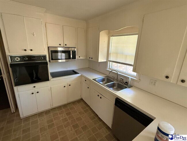 Building Photo - 1217 Rutledge Ave