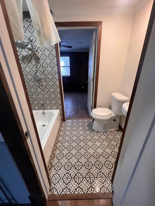 Building Photo - 10426 Vistula Rd