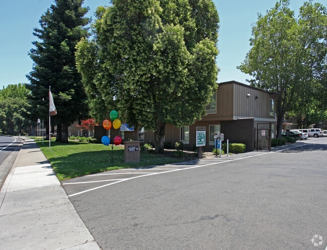 Building Photo - Shenandoah