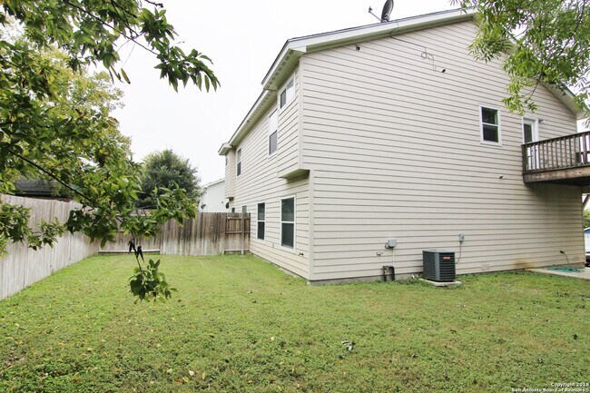 Building Photo - 1270 Hillcrest Dr