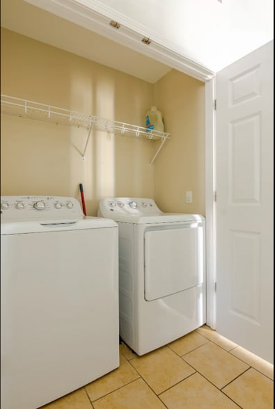 Building Photo - 1848 Greenville St