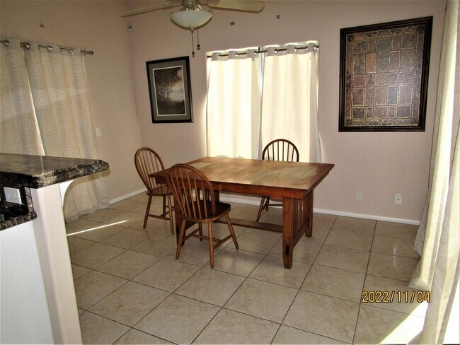 Building Photo - 82487 Bogart Dr