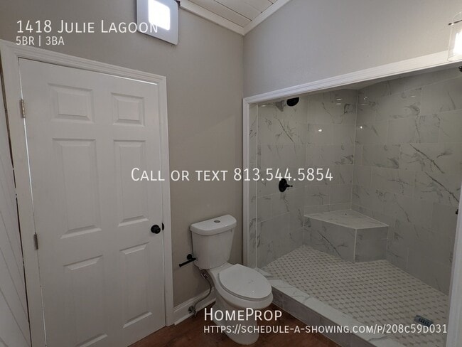 Building Photo - 1418 Julie Lagoon