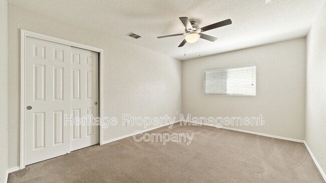 Building Photo - 233 Willow Crest