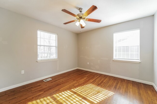 Building Photo - 3135 Bilgray Dr