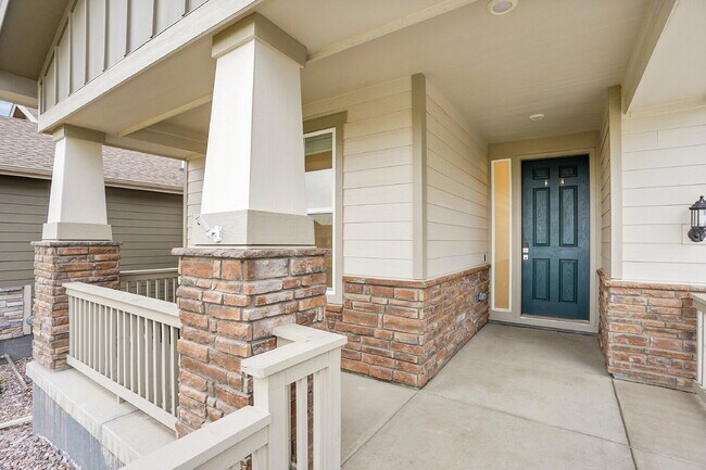 Building Photo - $3,650.00 - 4 Beds 3 Baths Single Family H...