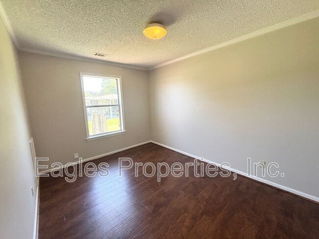 Building Photo - 106 Gurley Ave