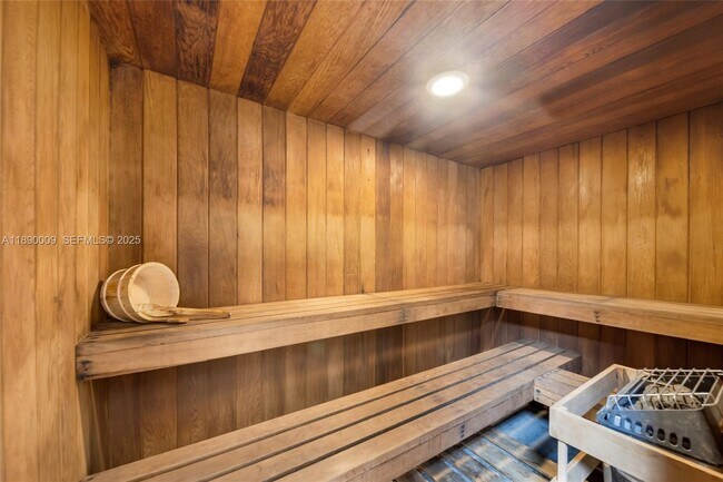 Building Photo - 4280 Galt Ocean Dr