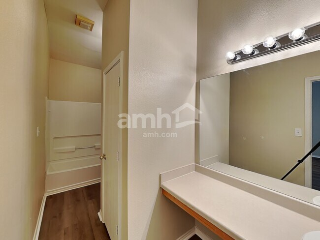 Building Photo - 9842 Charline Ln