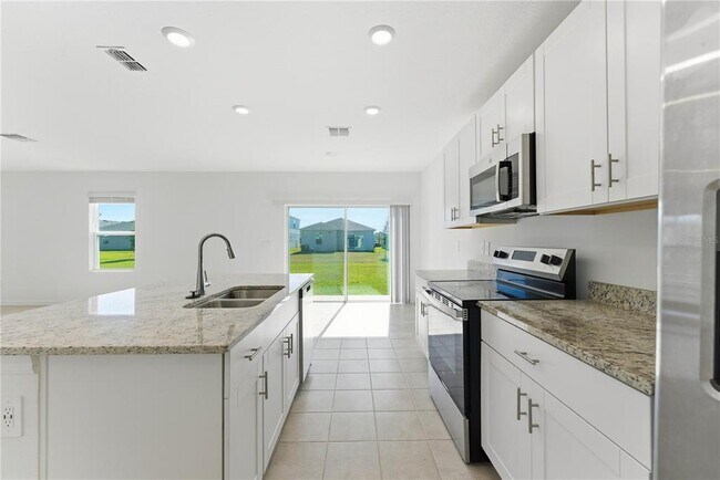 Building Photo - 5670 Nispero Wy