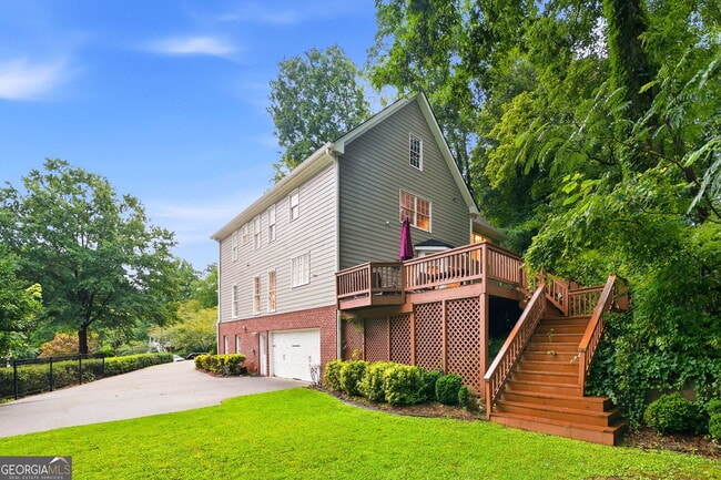 Building Photo - 18 Dean Overlook NW