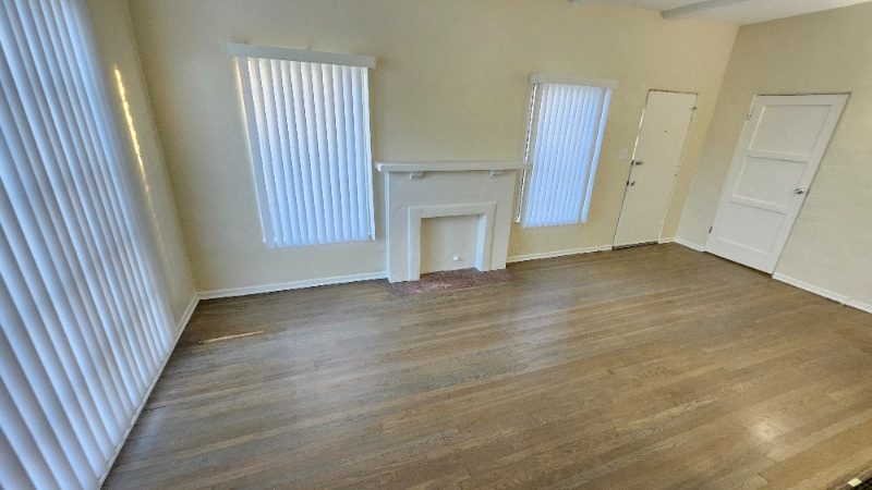 Building Photo - 519 N Gardner St