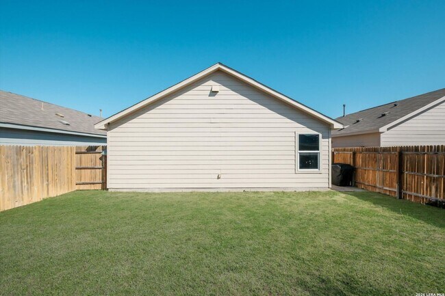 Building Photo - Charming 3- Bedroom in Rosillo Ranch