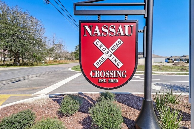 Building Photo - Nearly New 2BR/2.5BA Townhome – Great Loca...
