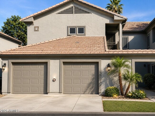 Building Photo - 7401 W Arrowhead Clubhouse Dr