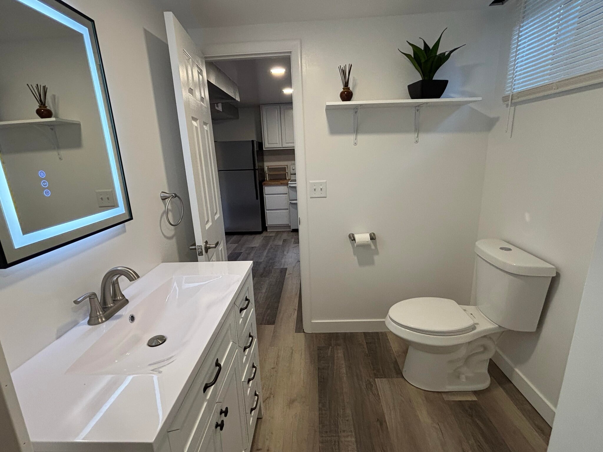 Building Photo - 2631 S Zurich Ct