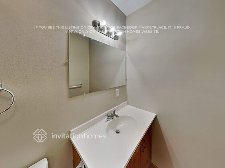 Building Photo - 6125 175th St W