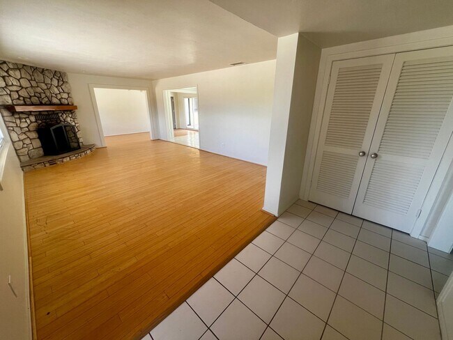 Building Photo - 56769 Joshua Dr