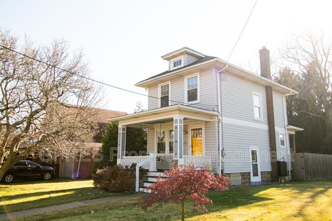 Building Photo - House for rent Swisshelm Park