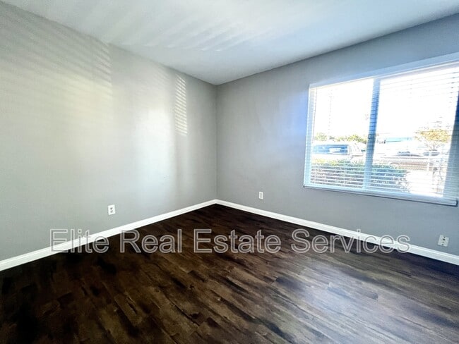 Building Photo - 121 Madison Ave