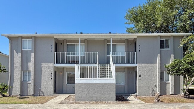 Building Photo - 101-107 Cory Ln
